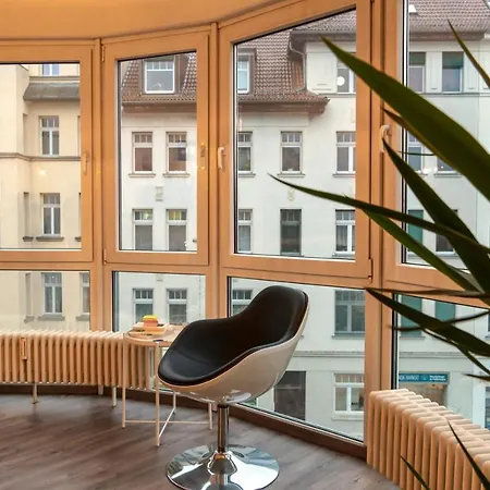 Künstlerisches Glasfront-apartment Leipzig